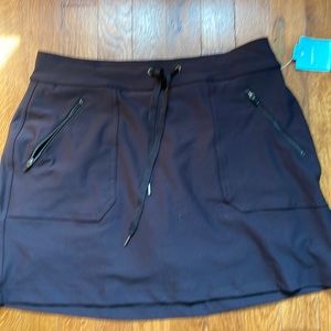 Black golf skort